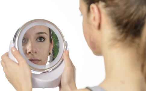 美容護(hù)膚最著名的7個(gè)謠言