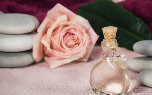 夏季巧用西瓜清涼護膚